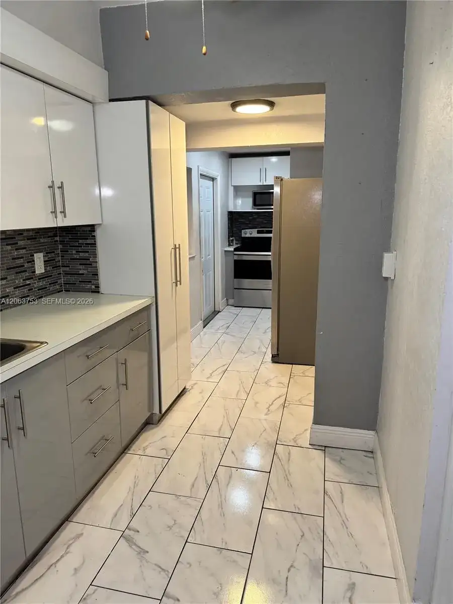 350 NW 58th Ave, Miami FL 33126 photo 3