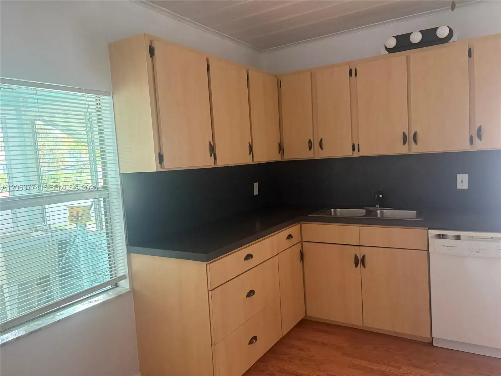 429 49th St, West Palm Beach FL 33407 photo 5