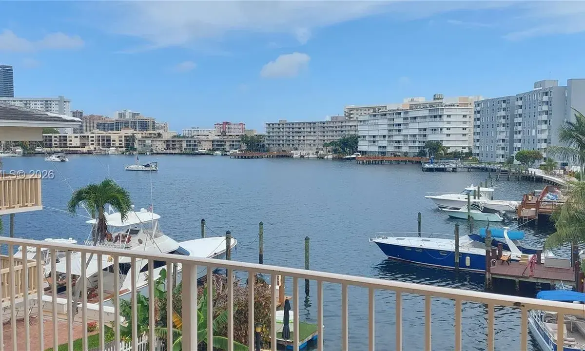 1900 Diana Dr # 3A, Hallandale Beach FL 33009