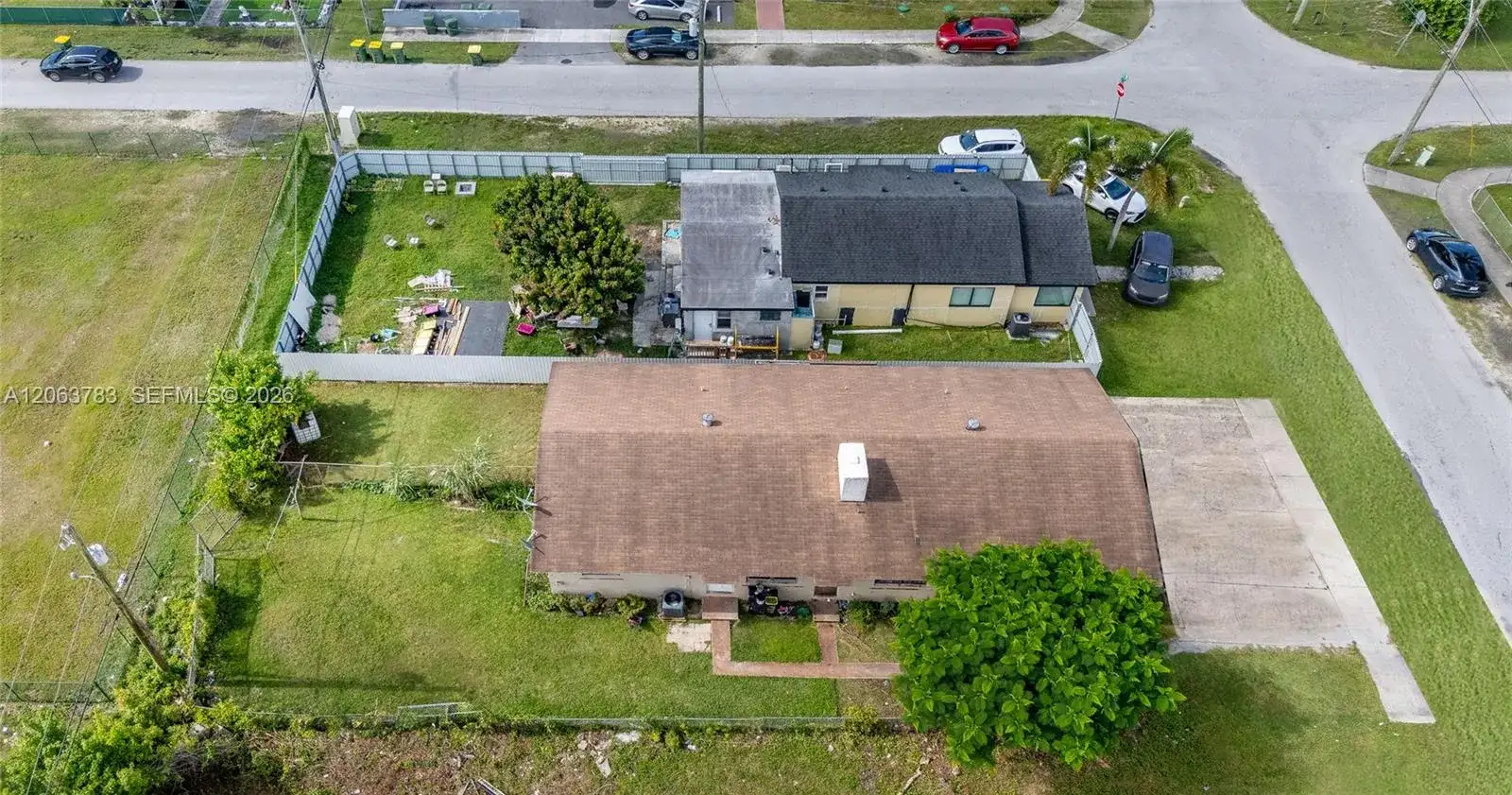 963 NE 5th Ave, Homestead FL 33030 photo 3