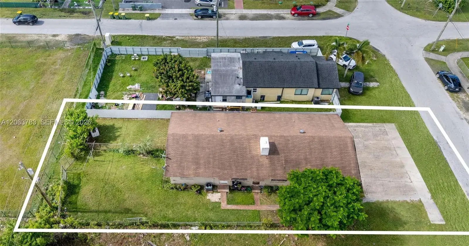963 NE 5th Ave, Homestead FL 33030 photo 4