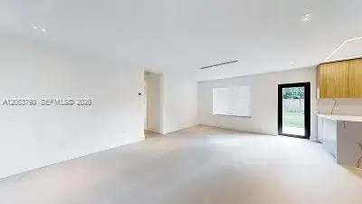 830 NE 171st St, North Miami Beach FL 33162 photo 4