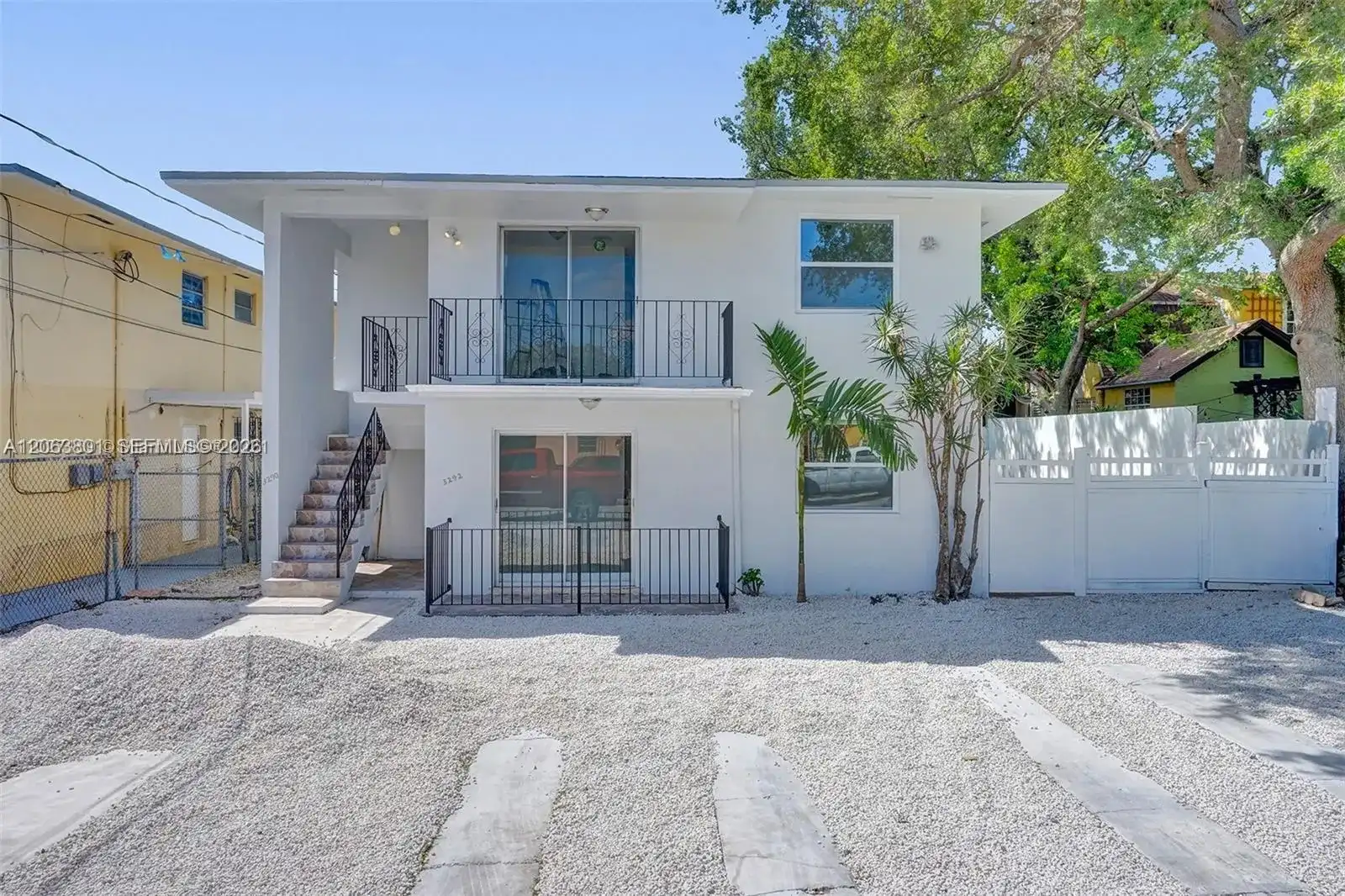 3290 NW 4th St # 3290, Miami FL 33125