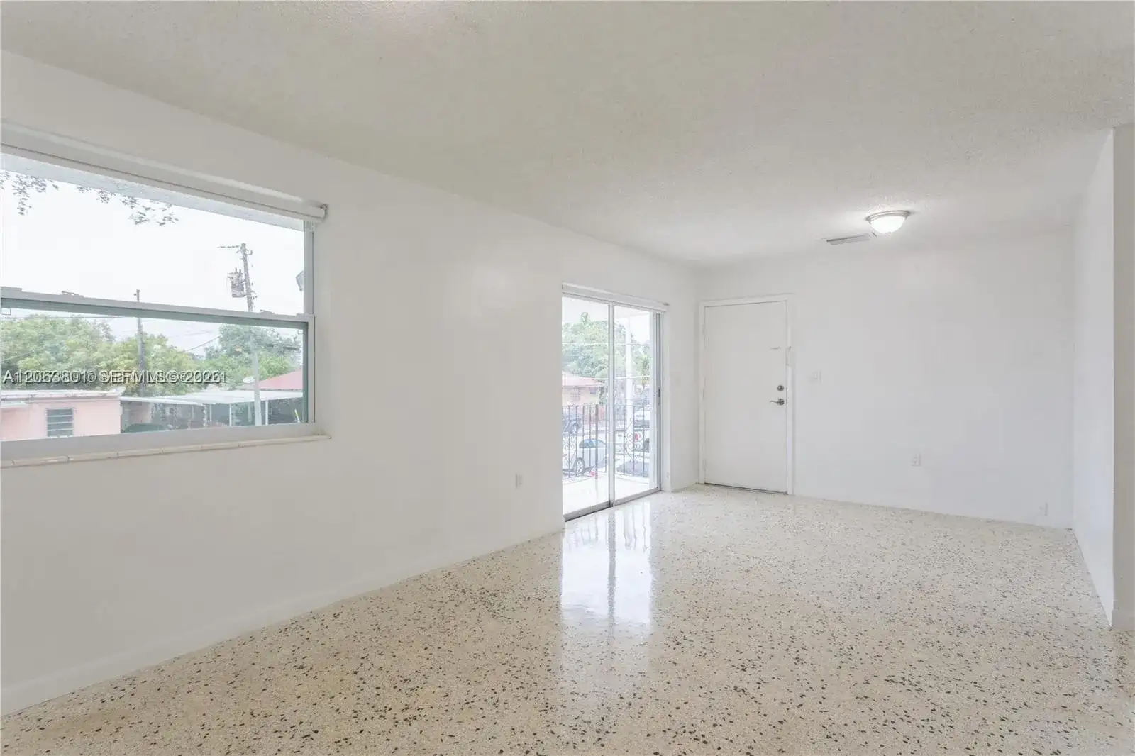 3290 NW 4th St # 3290, Miami FL 33125 photo 4