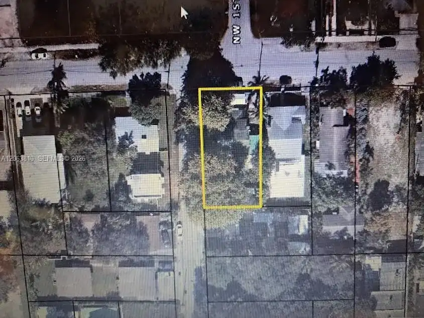 60 NW 60th St, Miami FL 33127
