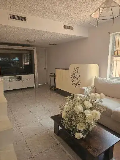 507 Flagami Blvd, Miami FL 33144 photo 5