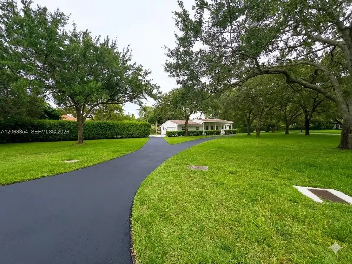 12345 SW 63rd Ave, Pinecrest FL 33156