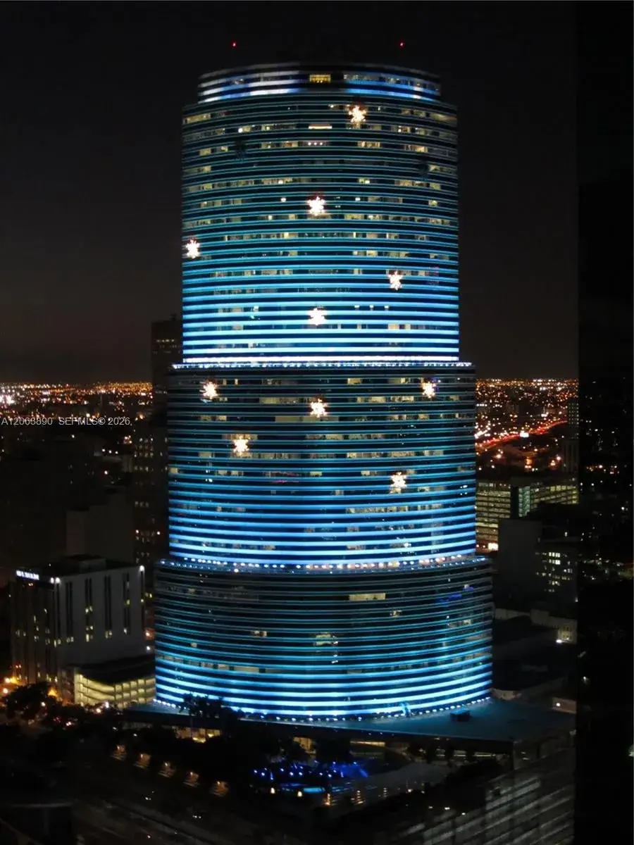 200 Biscayne Boulevard Way # 3809, Miami FL 33131