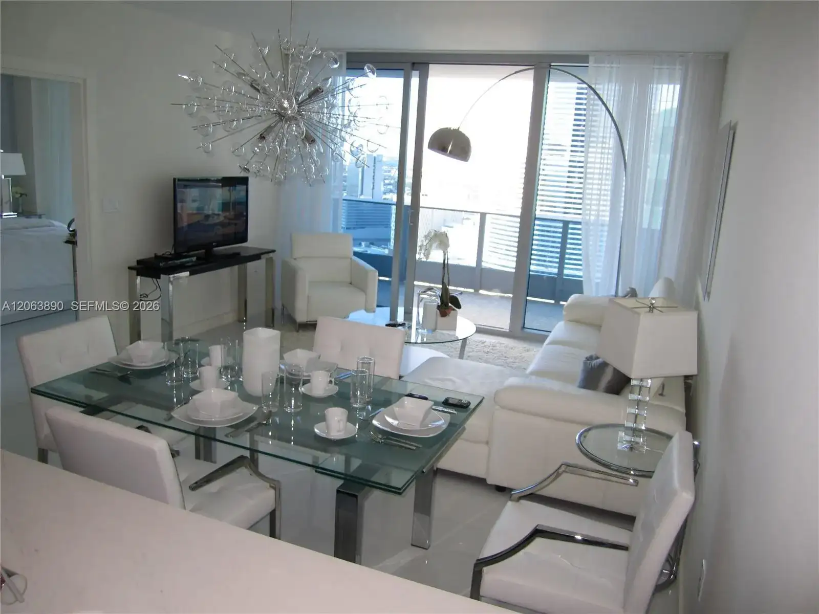 200 Biscayne Boulevard Way # 3809, Miami FL 33131 photo 2