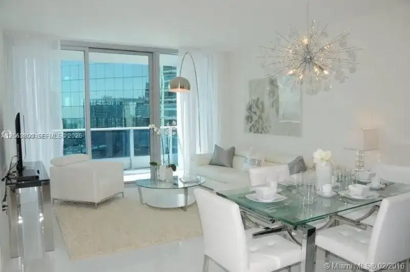 200 Biscayne Boulevard Way # 3809, Miami FL 33131 photo 5