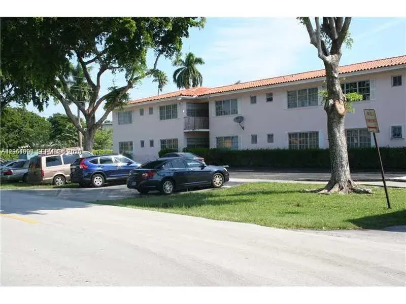 1431 S 14th Ave # 207, Hollywood FL 33020