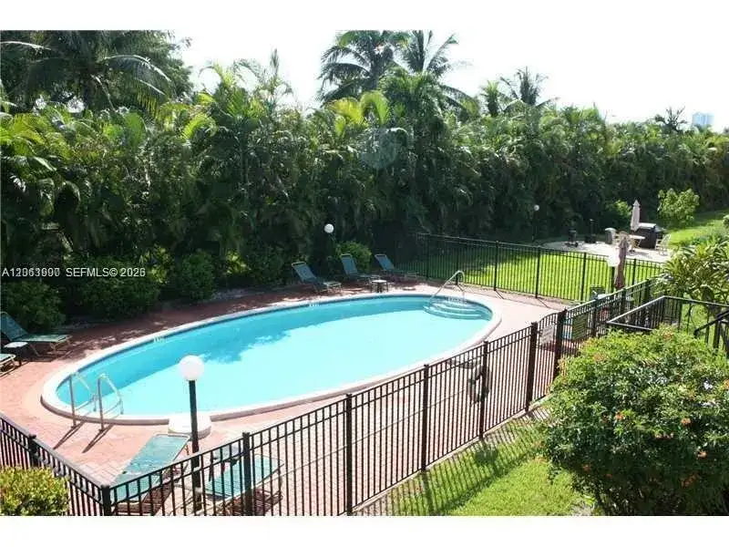 1431 S 14th Ave # 207, Hollywood FL 33020 photo 4