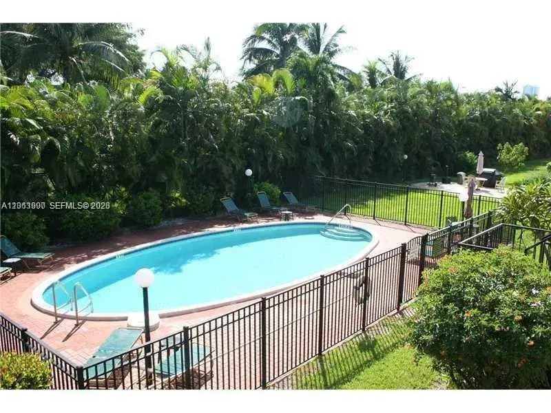 1431 S 14th Ave # 207, Hollywood FL 33020