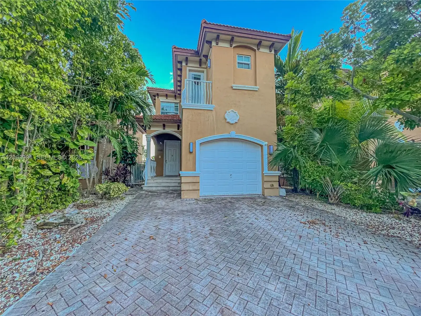 3850 NE 168th St # 4, North Miami Beach FL 33160 photo 3