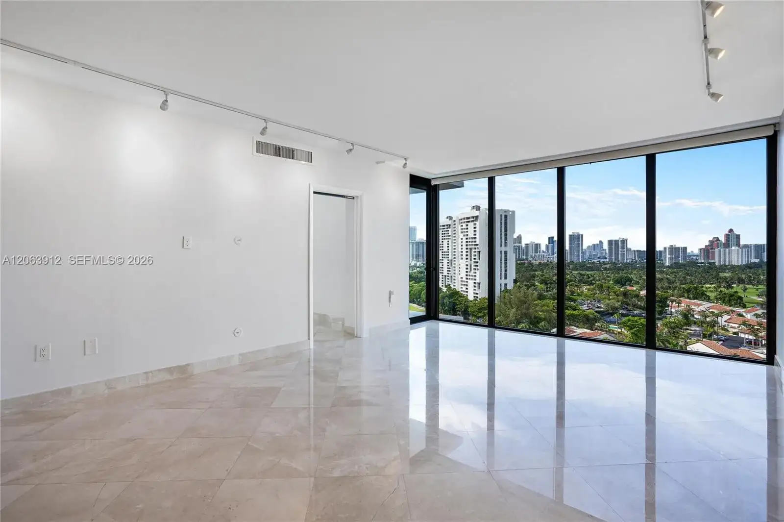 3375 N Country Club Dr # 1605, Aventura FL 33180 photo 3