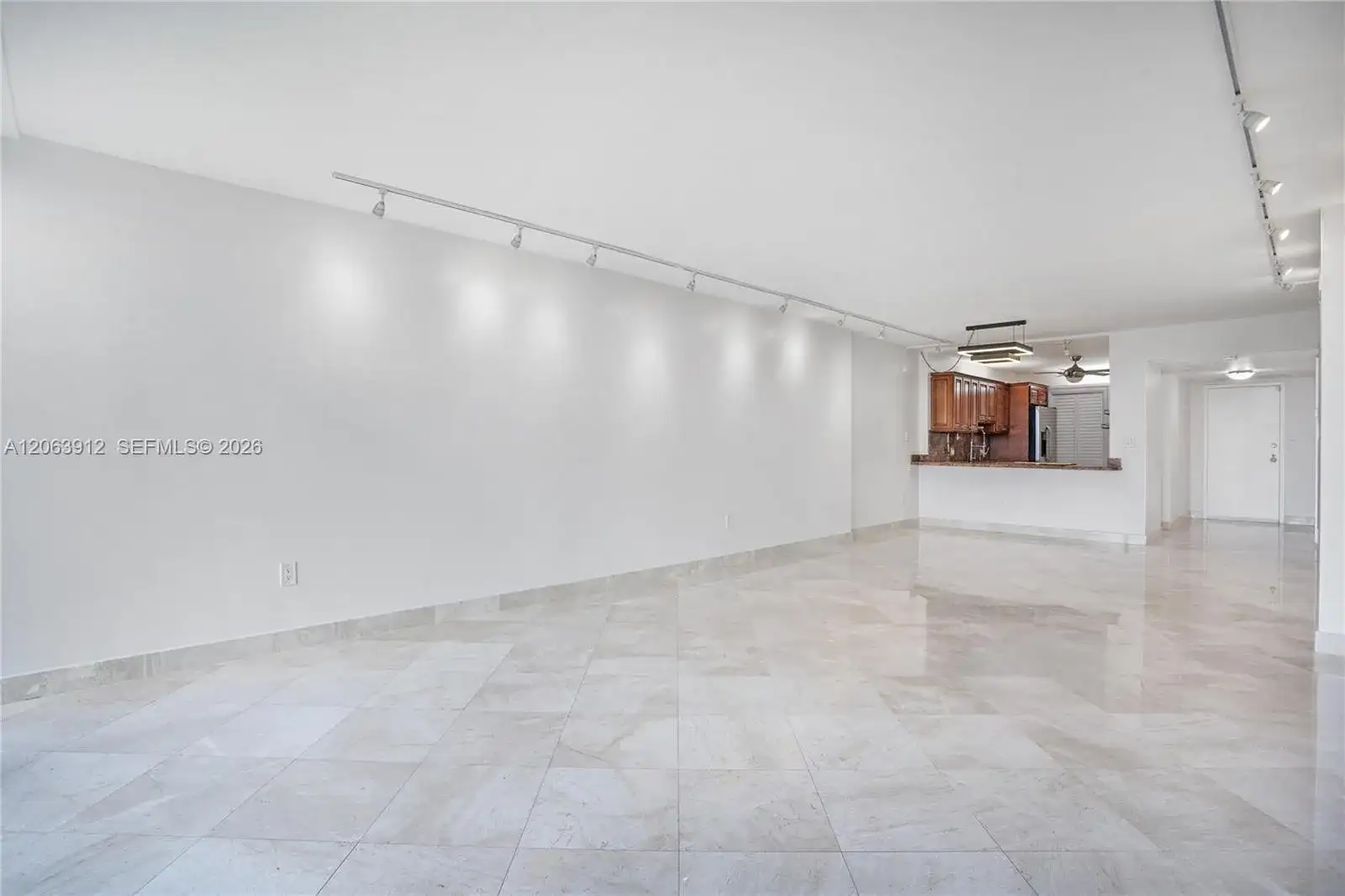 3375 N Country Club Dr # 1605, Aventura FL 33180 photo 5