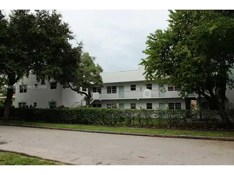 1925 Madison St # 19, Hollywood FL 33020