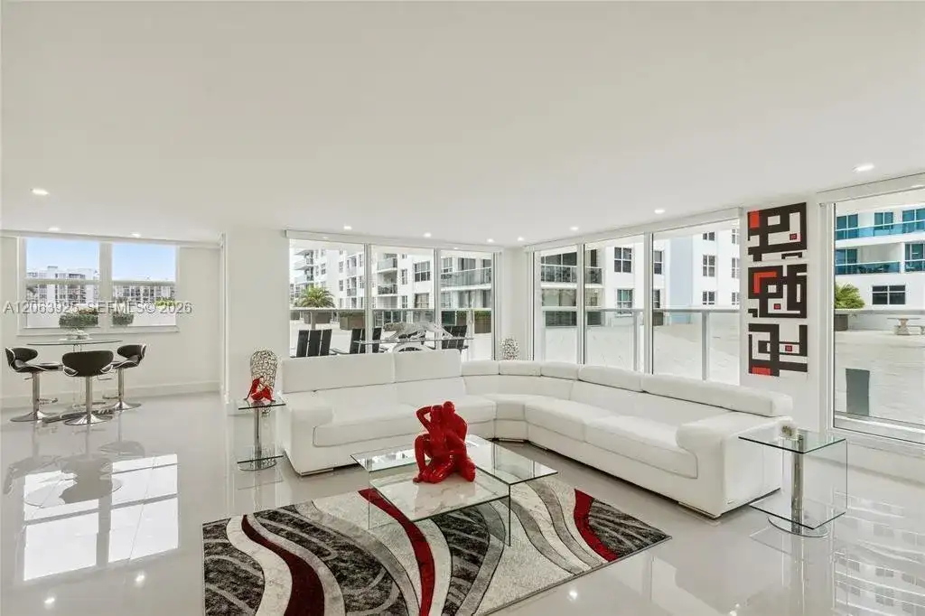 2751 S Ocean Dr # 301S, Hollywood FL 33019 photo 2