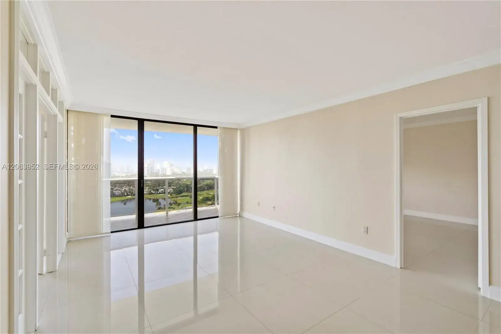 3675 N Country Club Dr # 2208, Aventura FL 33180 photo 5