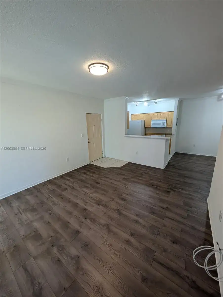 6831 SW 44th St # 203, Miami FL 33155 photo 5