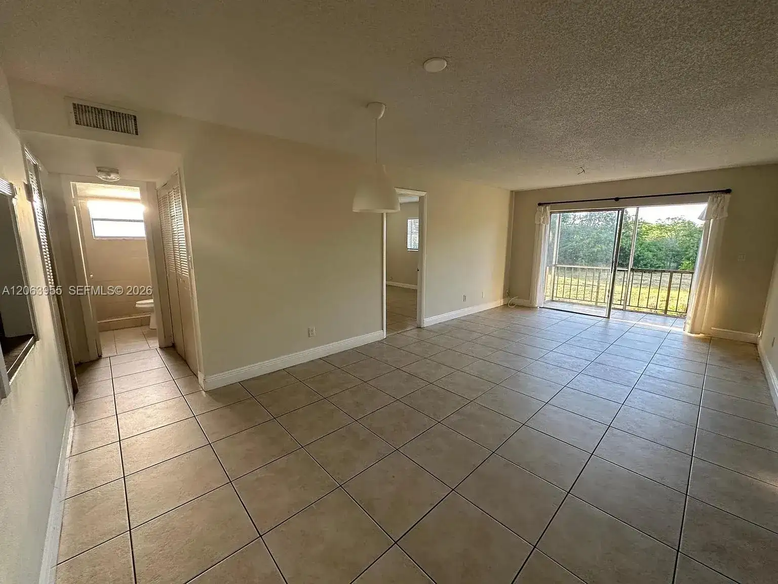 961 NW 45th St # 6, Deerfield Beach FL 33064 photo 2