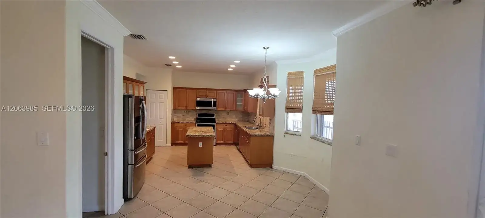 8765 SW 208th St, Cutler Bay FL 33189 photo 5