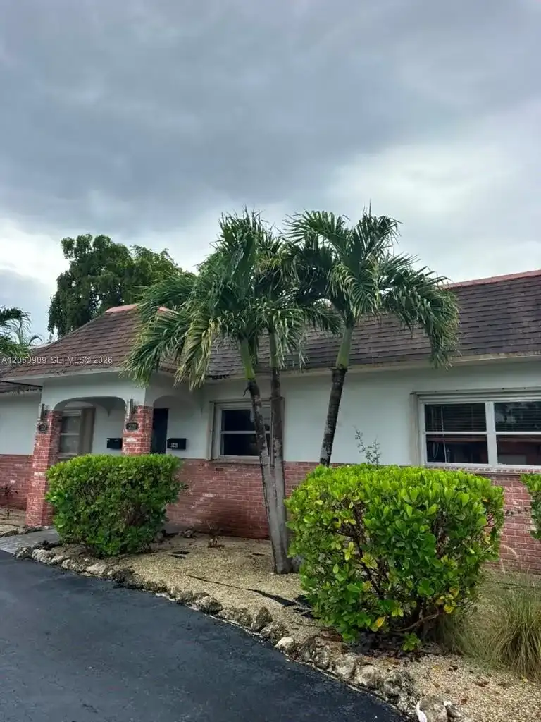 2020 NE 33rd St # 2020, Lighthouse Point FL 33064