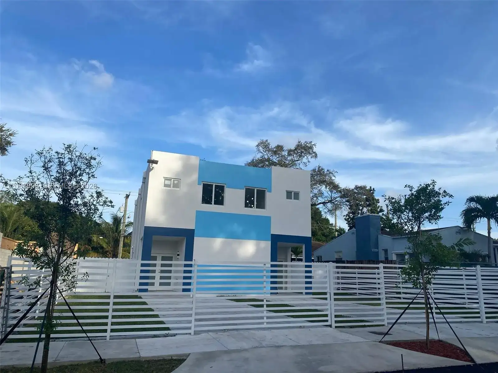2100 NW 102nd St # 1, Miami FL 33147 photo 2