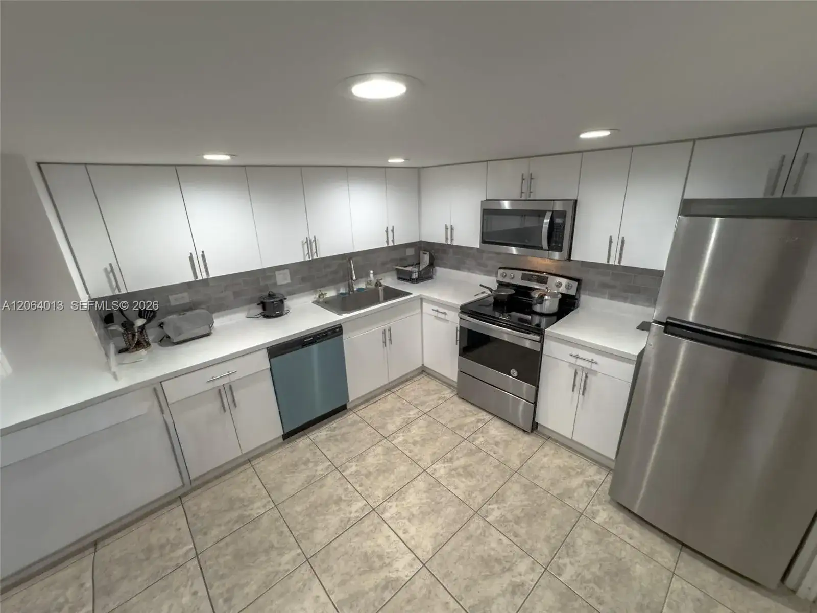 251 174th St # 808, Sunny Isles Beach FL 33160 photo 3