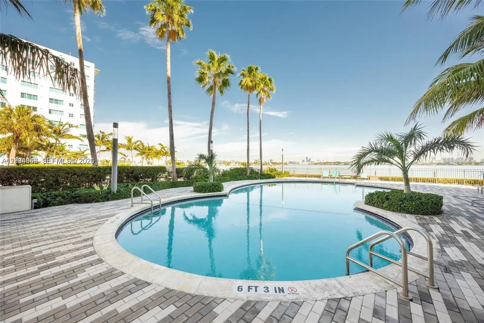 7501 E Treasure Dr # 7H, North Bay Village FL 33141 photo 4