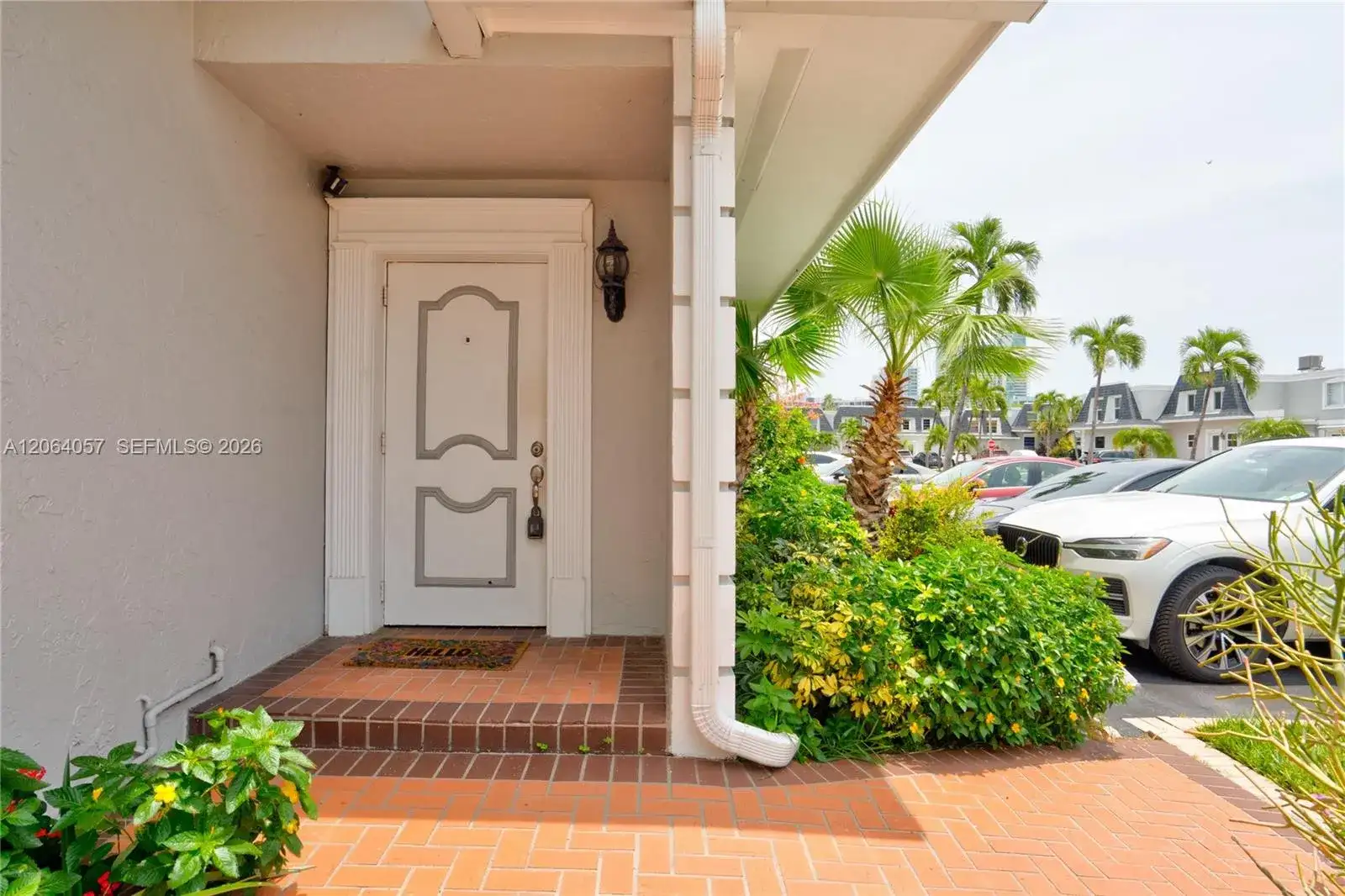2307 NE 7th St # 40, Hallandale Beach FL 33009 photo 2