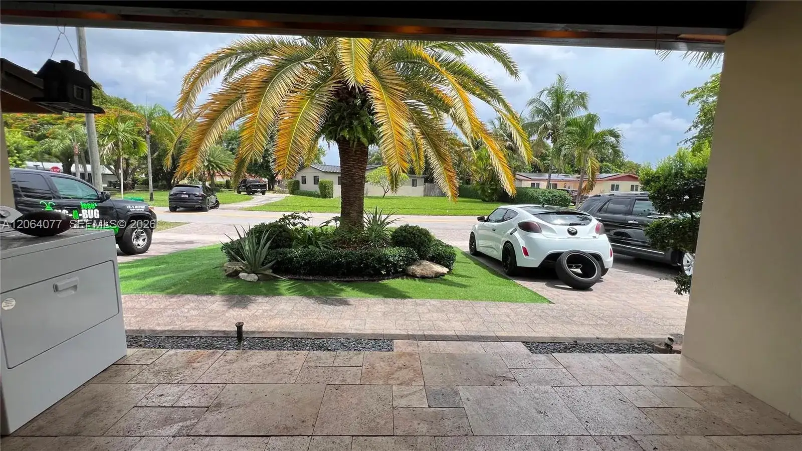 6550 SW 8th St, Pembroke Pines FL 33023 photo 4