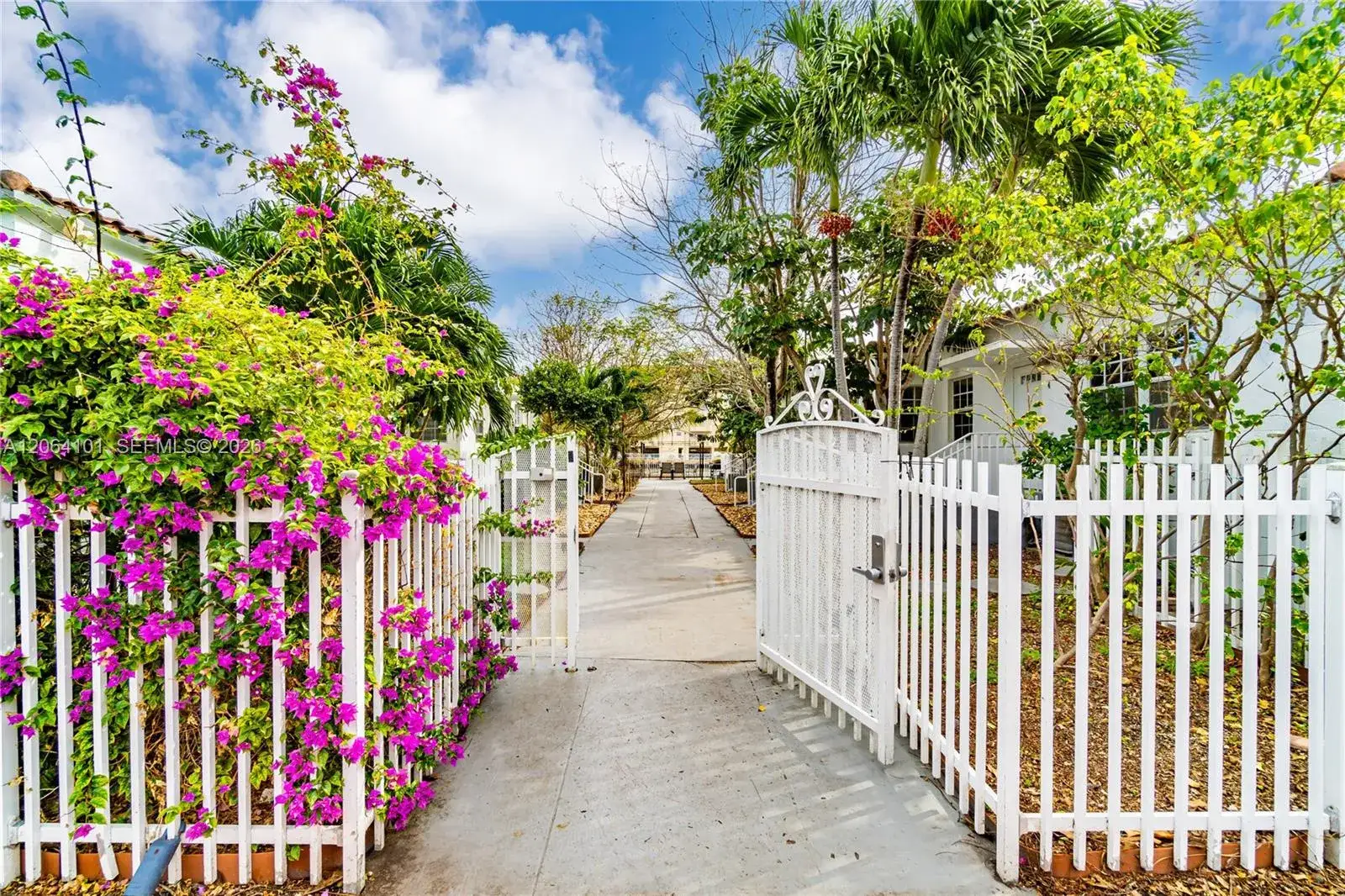 2 bedroom 2 bath Residential for sale at 8335 E Crespi Blvd # 4, Miami Beach FL 33141