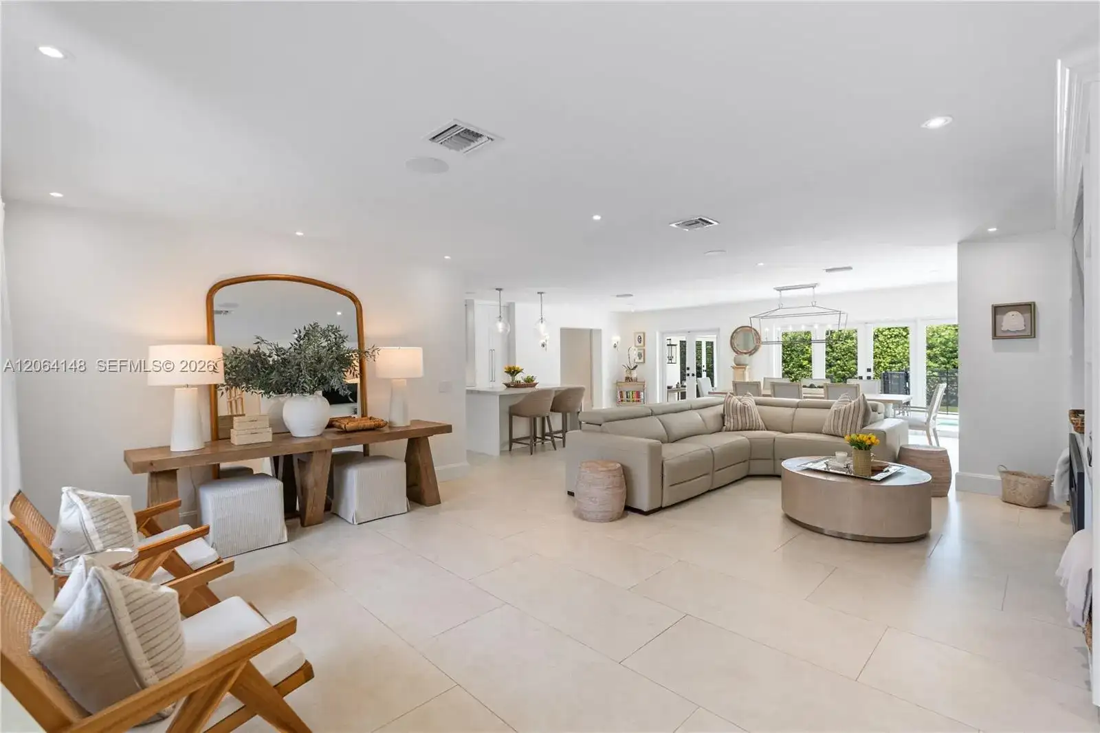 735 Benevento Ave, Coral Gables FL 33146 photo 3
