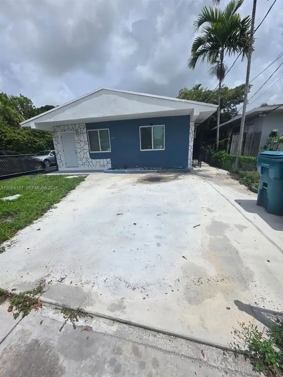 3177 NW 29th St # A, Miami FL 33142 photo 2