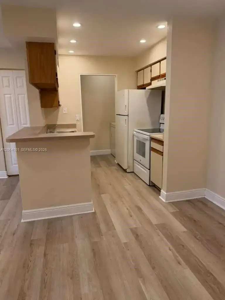 1247 SW 46th Ave # 1306, Pompano Beach FL 33069