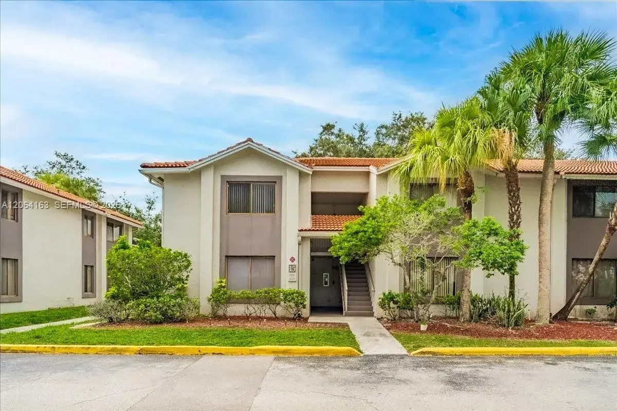3212 Coral Lake Ln # 3212, Coral Springs FL 33065