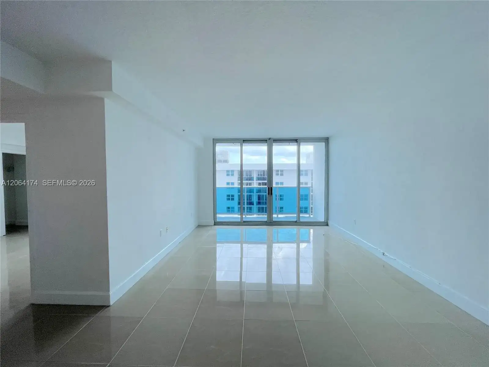 7501 E Treasure Dr # 10C, North Bay Village FL 33141 photo 2