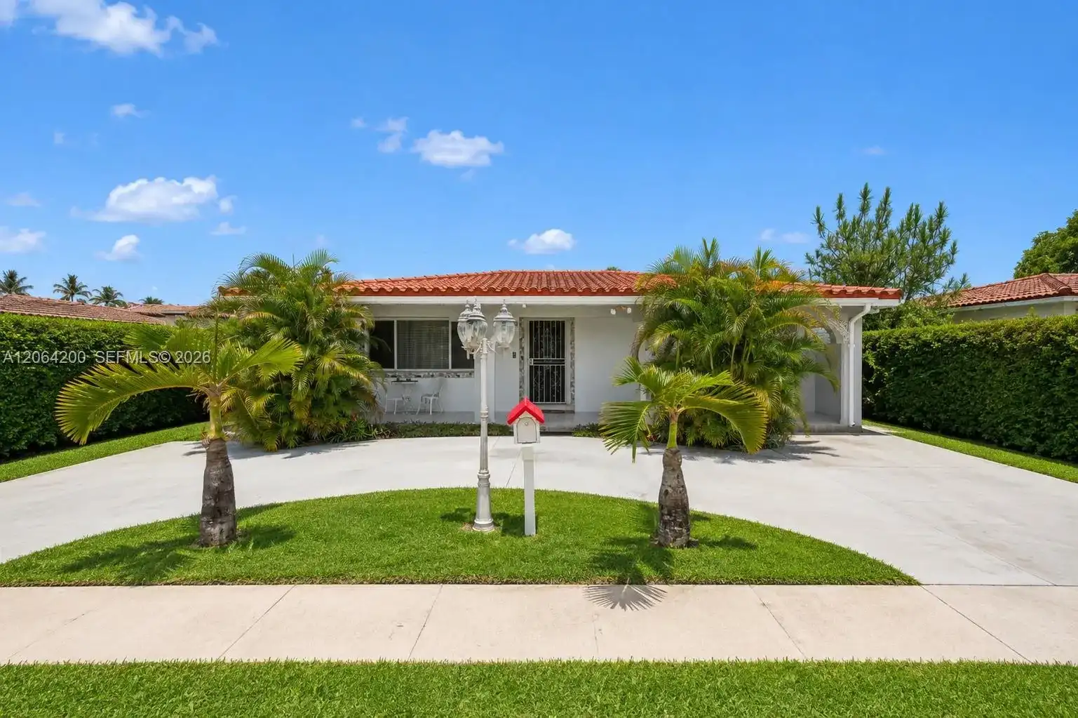 291 W 47th St, Hialeah FL 33012