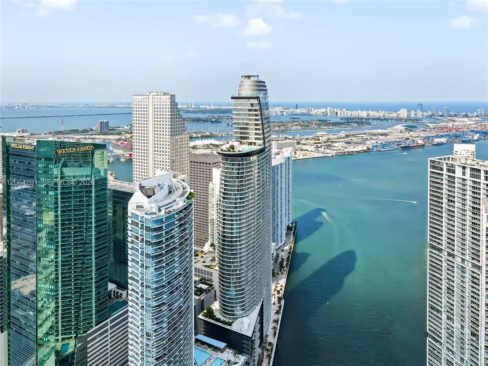 300 Biscayne Boulevard Way # 1106E, Miami FL 33131 photo 2