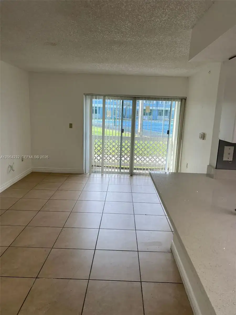 6740 NW 175th Ln # 20, Hialeah FL 33015 photo 3