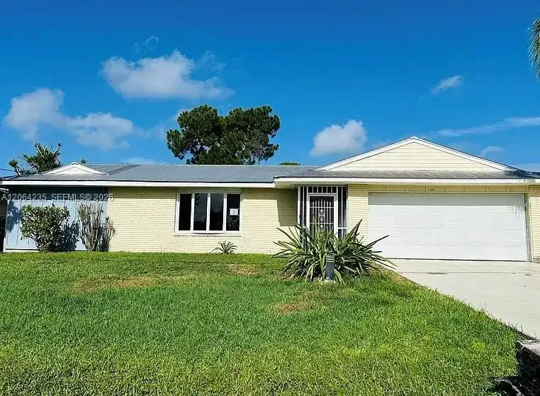 2486 SE Wishbone # 0, Port St. Lucie FL 34952