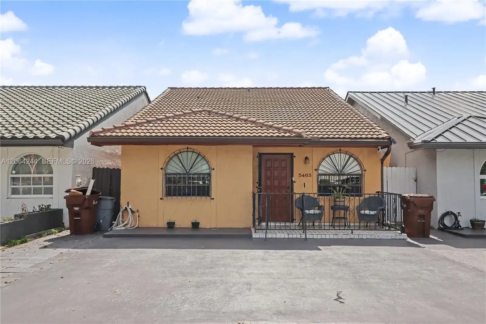 5465 W 21st Ct, Hialeah FL 33016