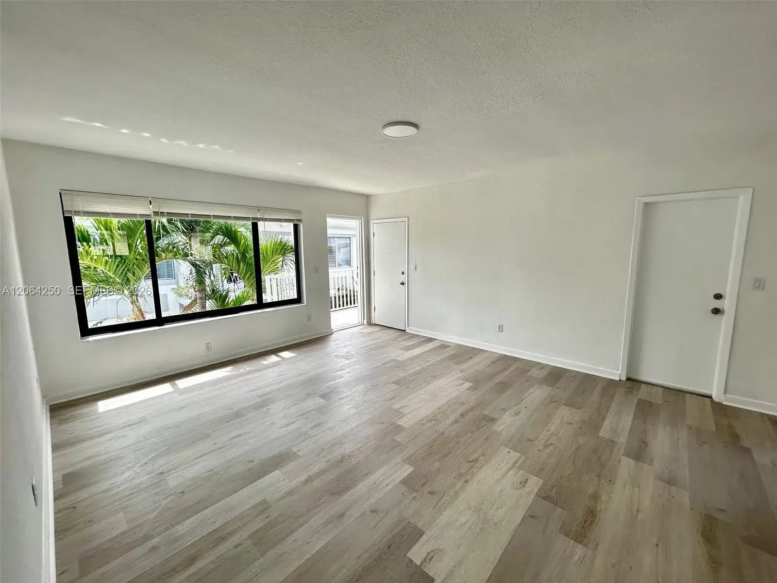 875 80th St # 2, Miami Beach FL 33141 photo 4