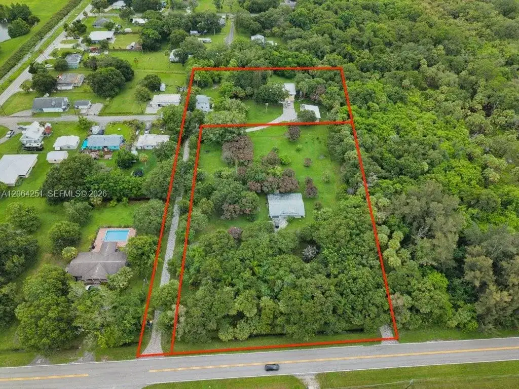 2108 Okeechobee Rd, Fort Pierce FL 34950 photo 3