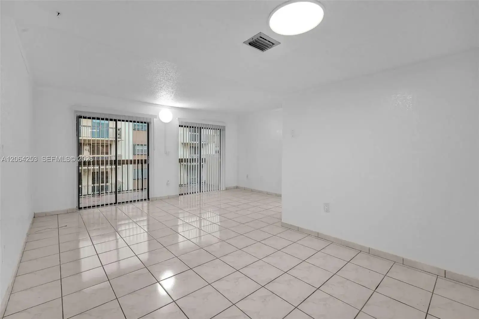5249 NW 7th St # 416, Miami FL 33126 photo 2