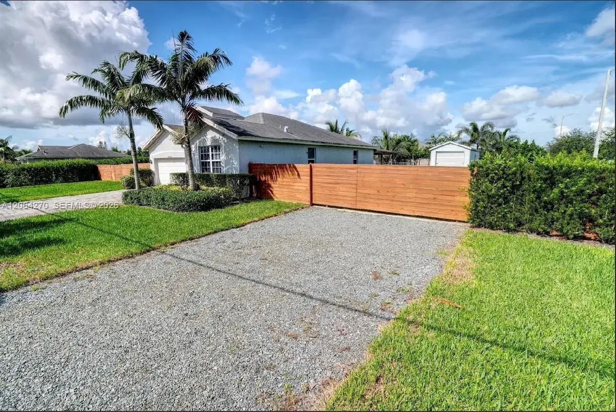 30600 SW 193rd Ave, Homestead FL 33030