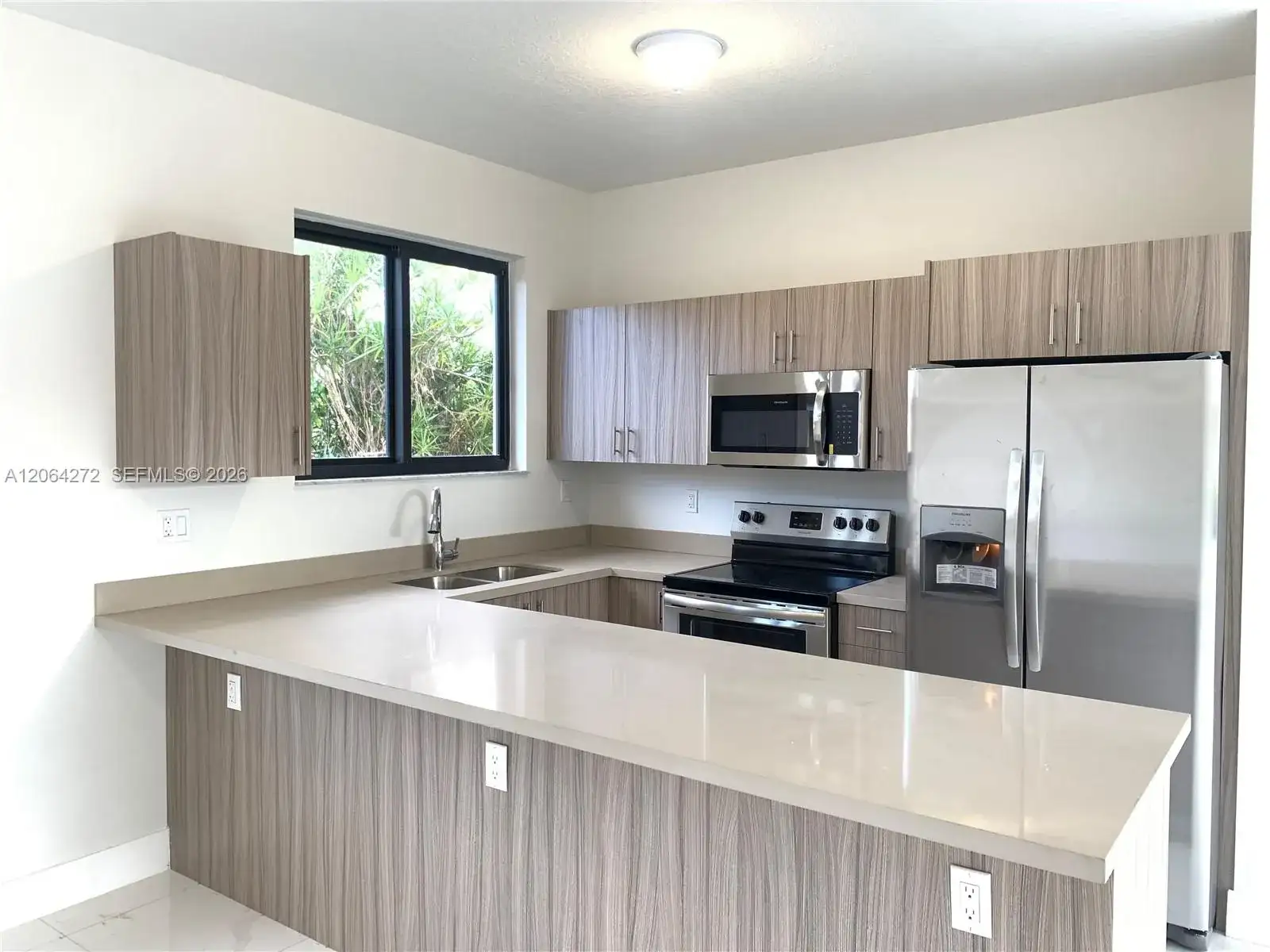 211 NW 7th Ct # A, Hallandale Beach FL 33009 photo 2
