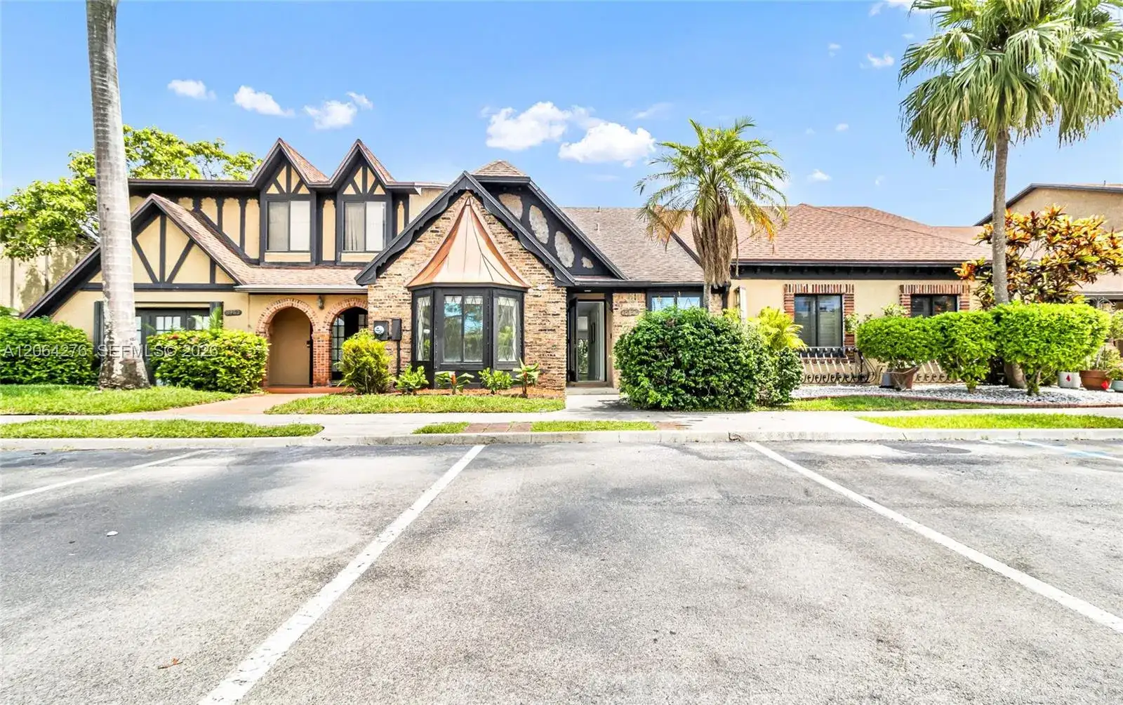 8957 NW 44th Ct, Sunrise FL 33351 photo 4