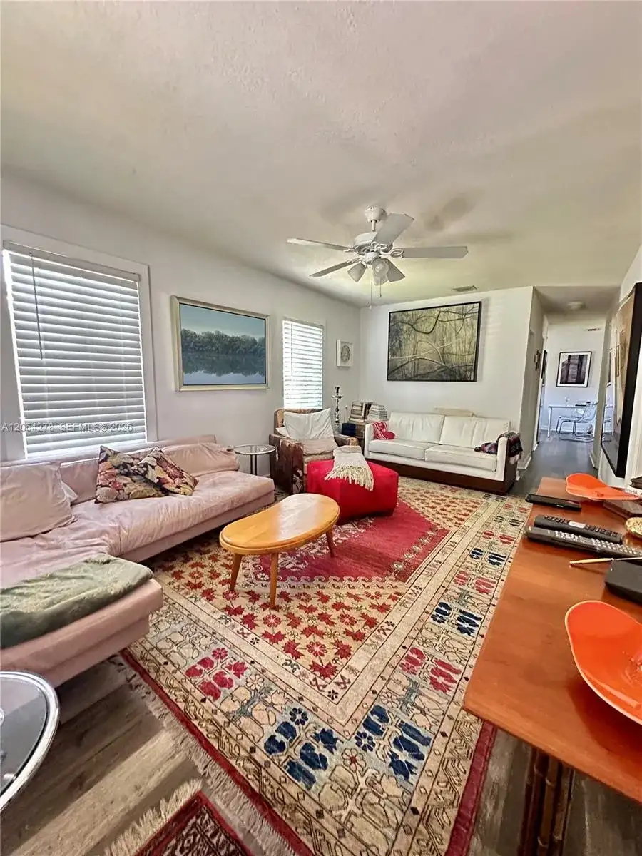 3611 OAK AV, Miami FL 33133 photo 3